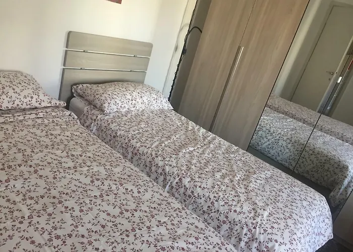 Female Dormitory For Only Female Bed & Breakfast Roma